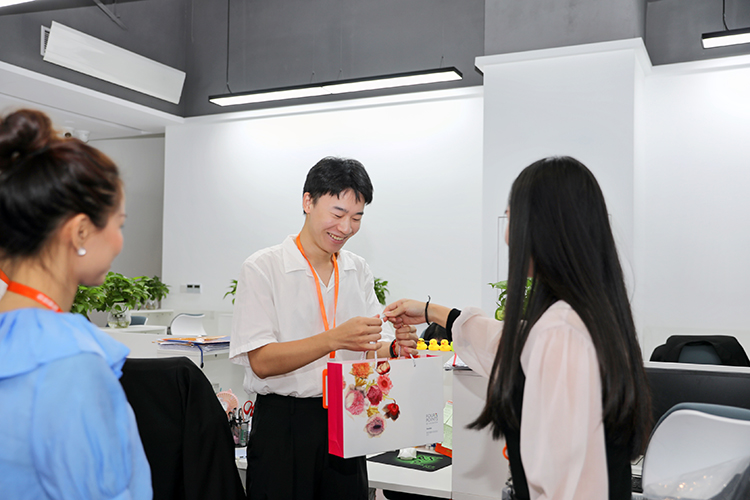 PG官方版网站登录入口-PG（中国）一站式游戏服务平台
集团