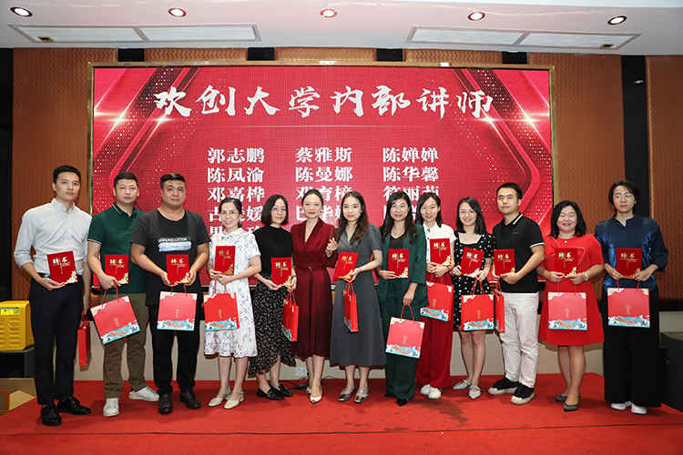 PG官方版网站登录入口-PG（中国）一站式游戏服务平台
大学