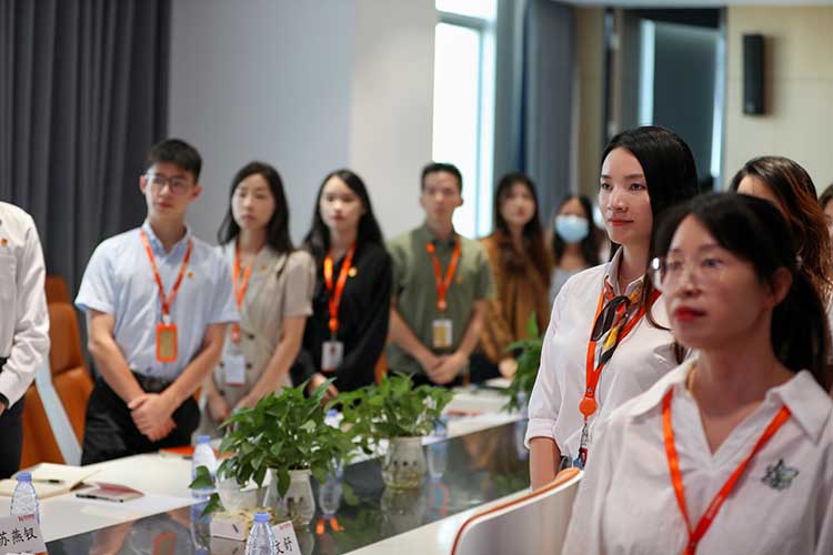 PG官方版网站登录入口-PG（中国）一站式游戏服务平台
集团