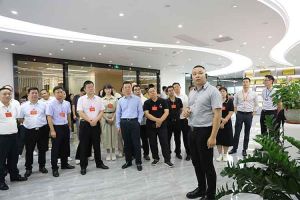 热烈欢迎广东省人大常委会2023年全国人大代表一行莅临PG官方版网站登录入口-PG（中国）一站式游戏服务平台
集